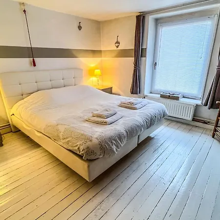 La Maison Hote, De Charme En Bord De Semois Feriehus Bouillon