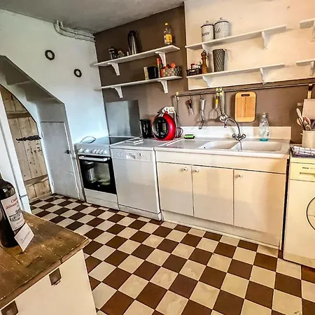 La Maison Hote, De Charme En Bord De Semois 펜션 *