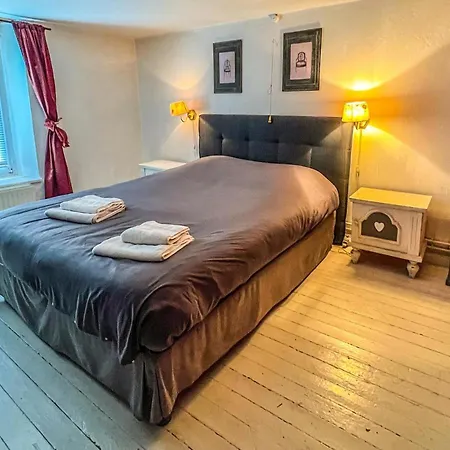 La Maison Hote, De Charme En Bord De Semois Dom wakacyjny