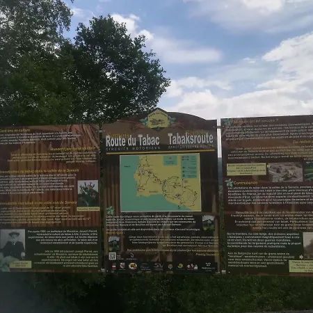 La Maison Hote, De Charme En Bord De Semois