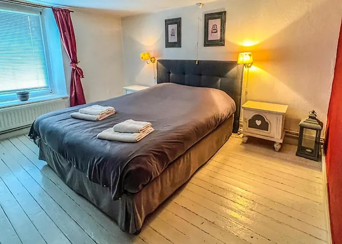 La Maison Hote, De Charme En Bord De Semois Ferienhaus