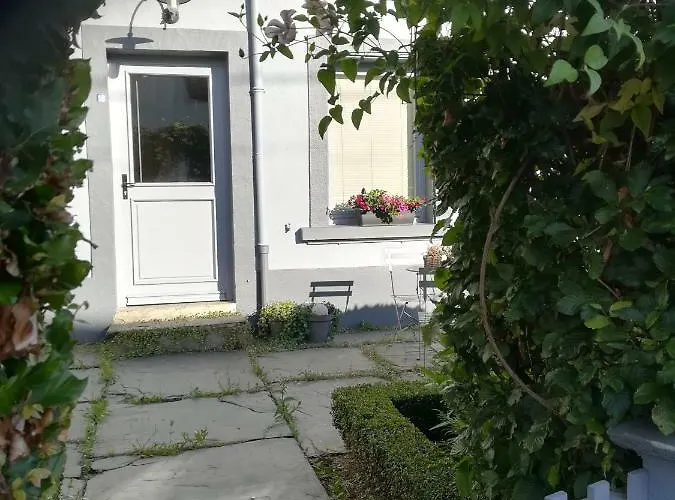 La Maison Hote, De Charme En Bord De Semois Ferienhaus